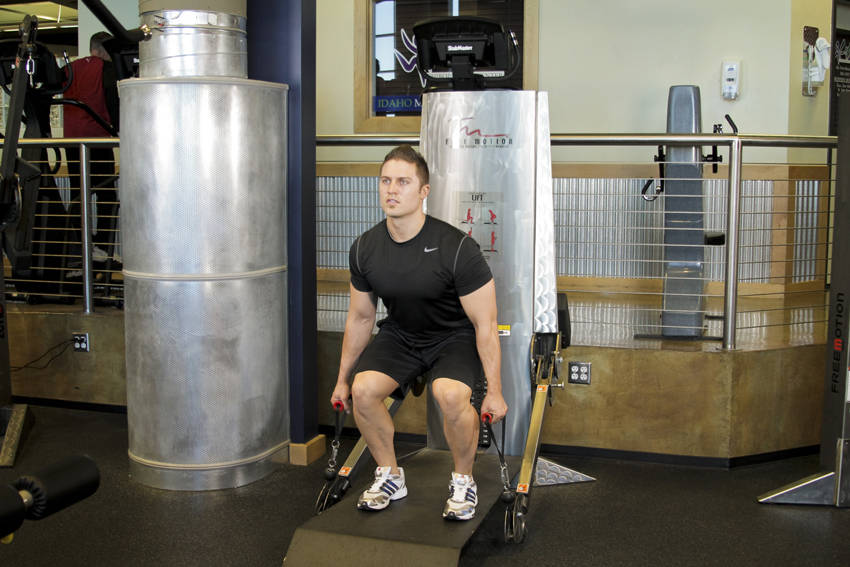 How to perform the Cable Deadlifts exercise