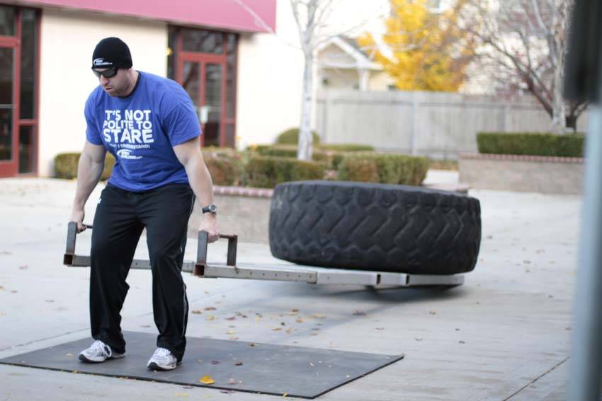 How to perform the Car Deadlift exercise