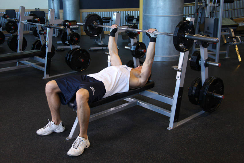 How to perform the Barbell Guillotine Bench Press exercise