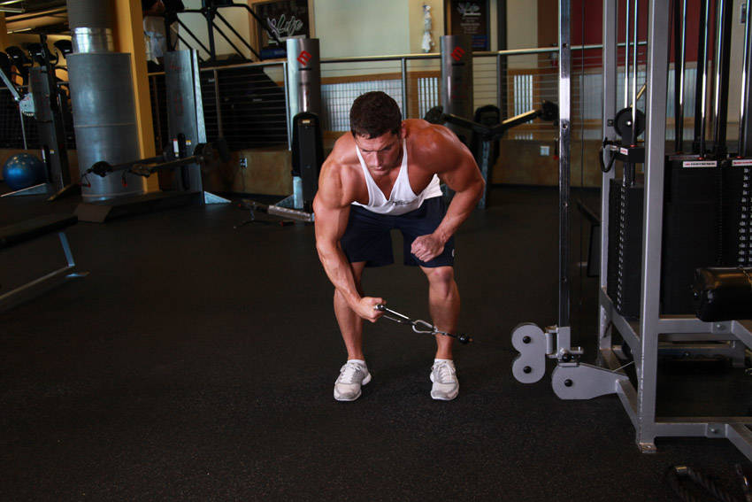 How to perform the Bent Over Low-Pulley Side Lateral exercise