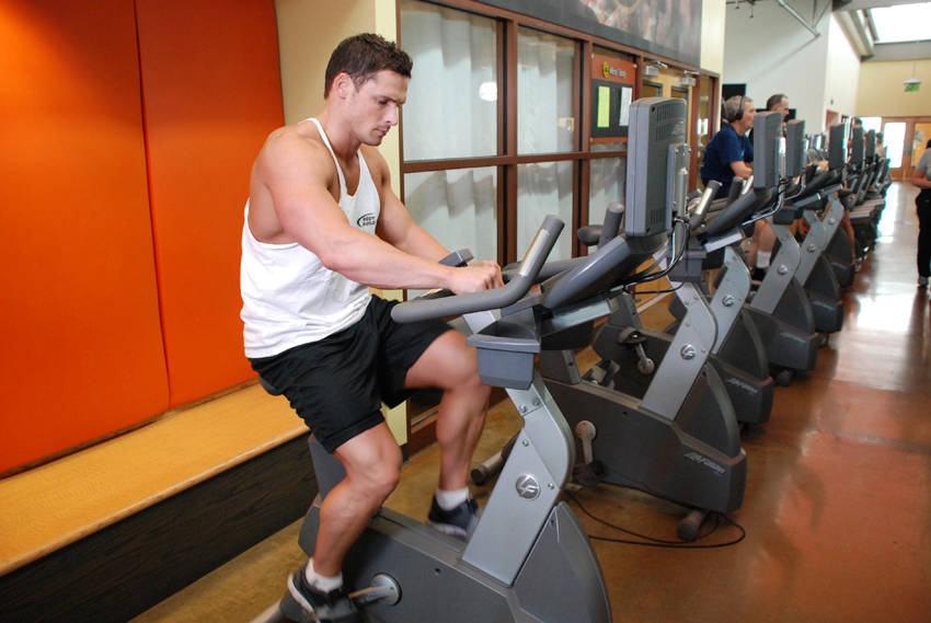 How to perform the Bicycling, Stationary exercise
