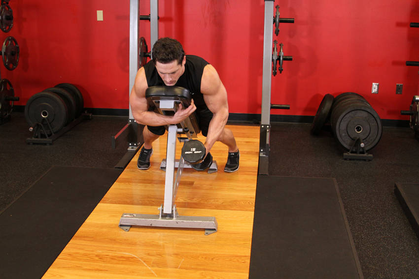 How to perform the Dumbbell Lying One-Arm Rear Lateral Raise exercise