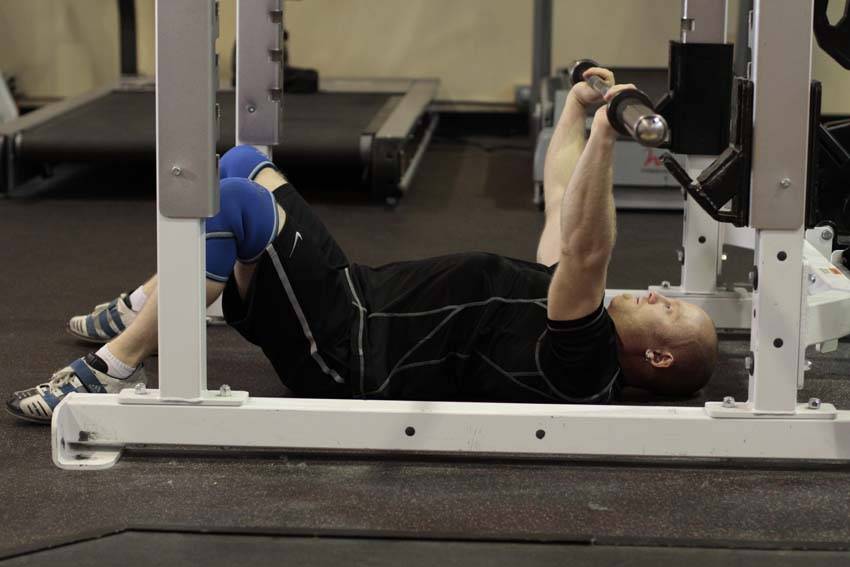 How to perform the Floor Press exercise
