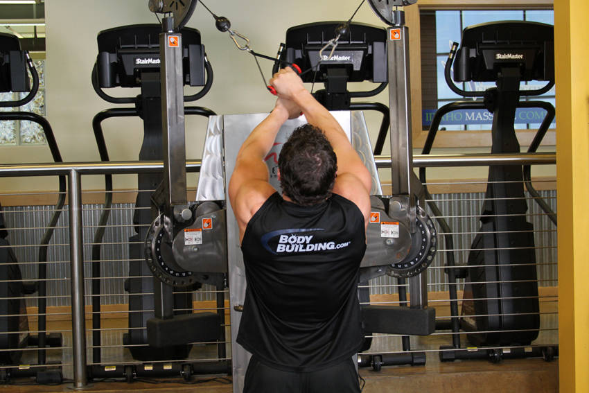 How to perform the Full Range-Of-Motion Lat Pulldown exercise