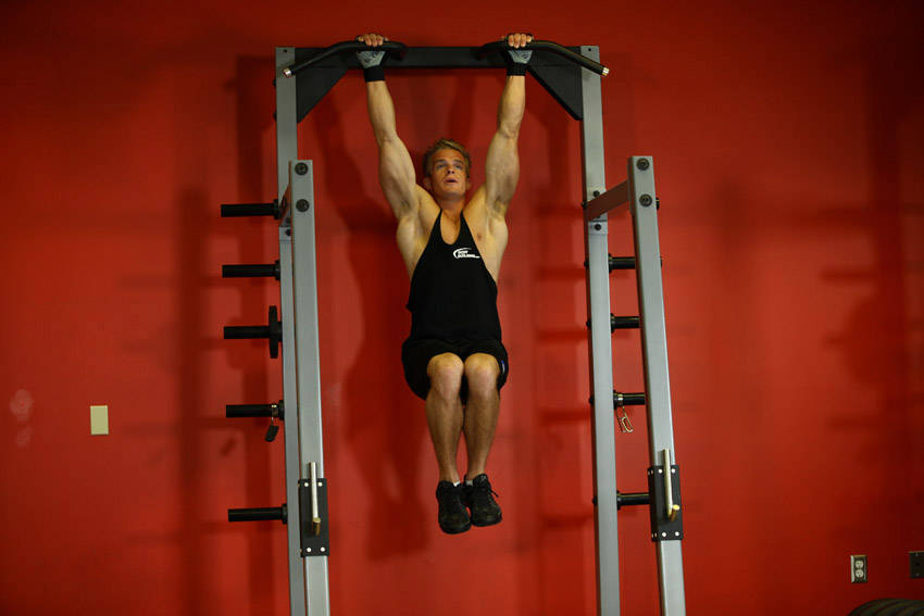 How to perform the Hanging Pike exercise