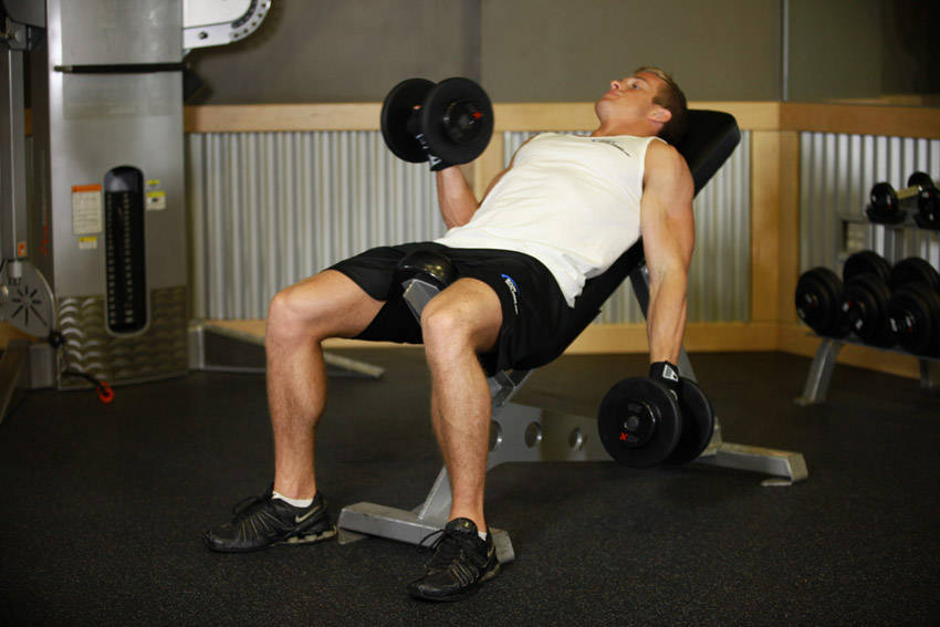 How to perform the Incline Dumbbell Curl exercise