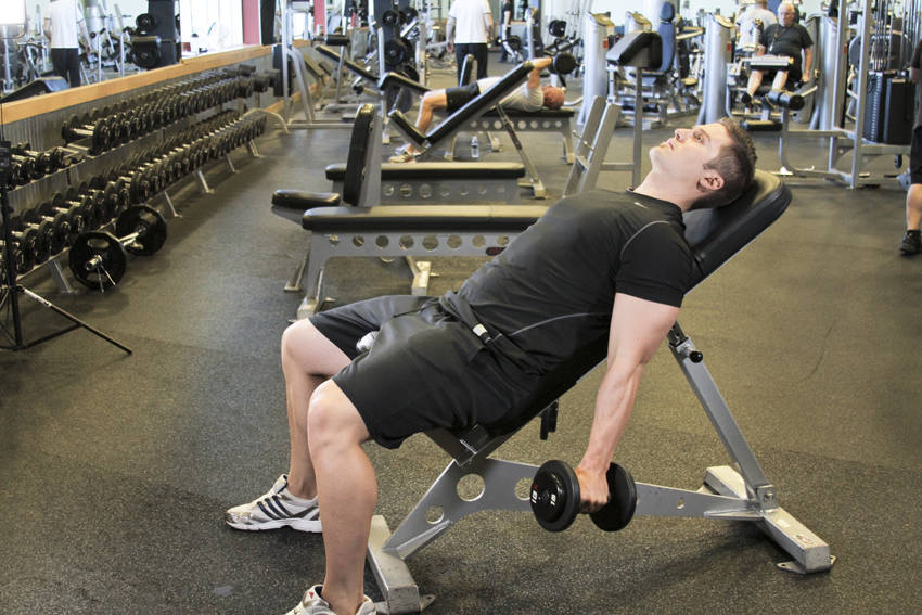 How to perform the Incline Hammer Curls exercise