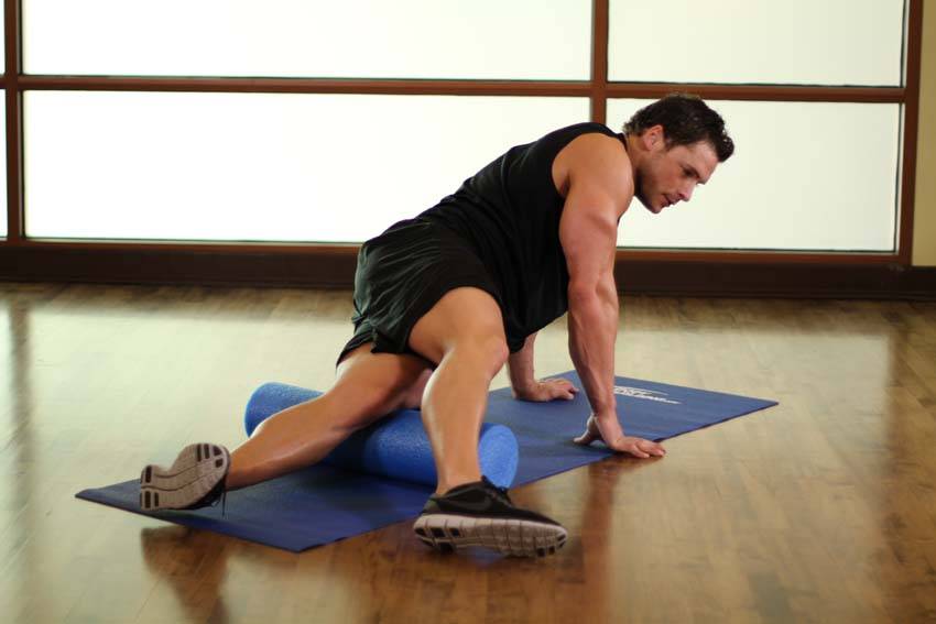 How to perform the Iliotibial Tract-SMR exercise