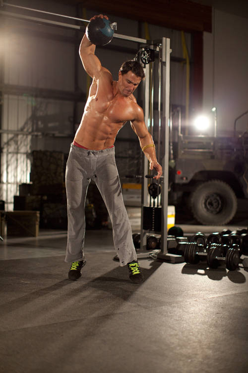 How to perform the One-Arm Medicine Ball Slam exercise