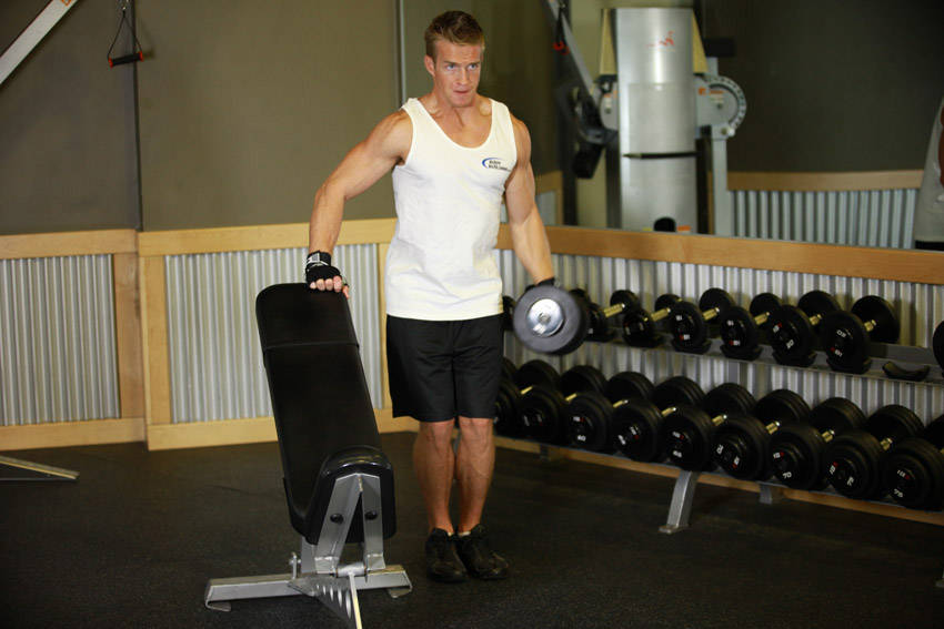 How to perform the One-Arm Side Laterals exercise