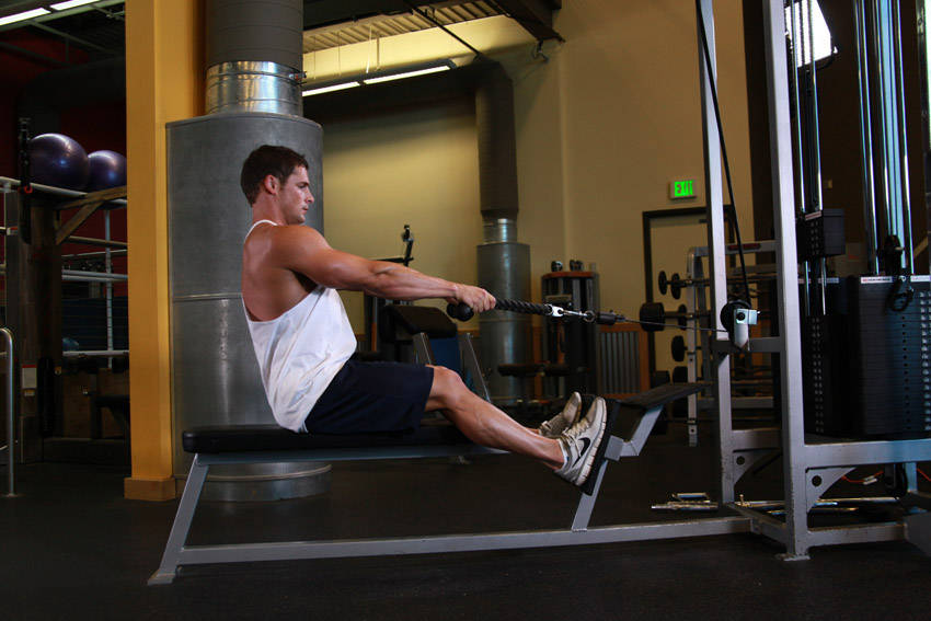 How to perform the Low Pulley Row To Neck exercise