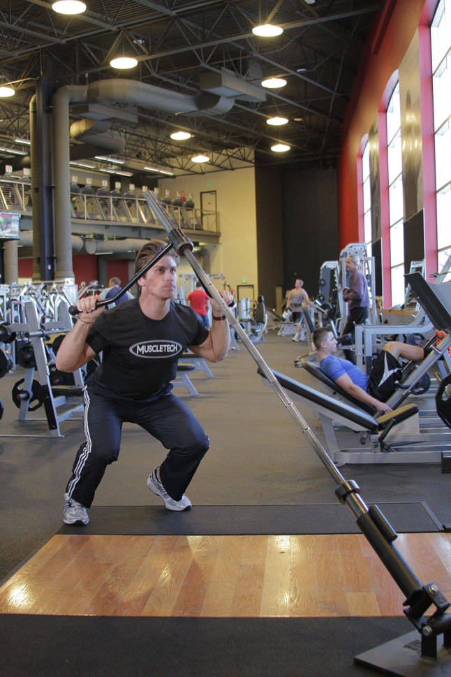 How to perform the Landmine Linear Jammer exercise