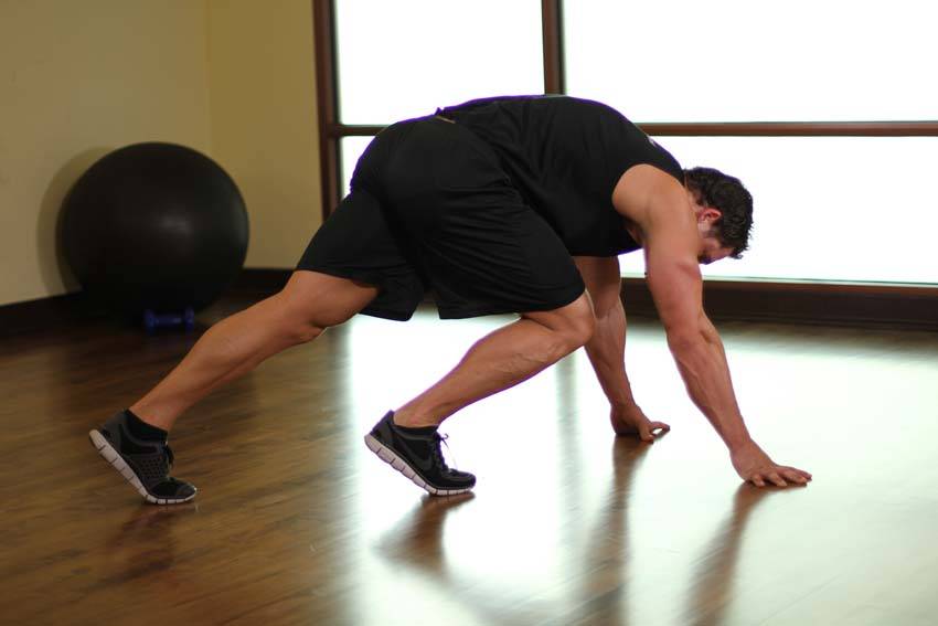 How to perform the Mountain Climbers exercise