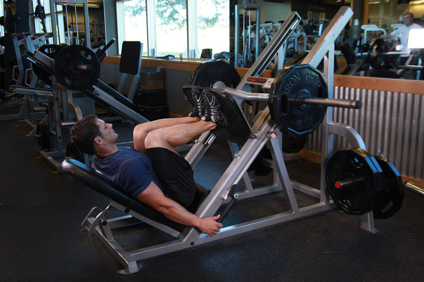 How to perform the Narrow Stance Leg Press exercise