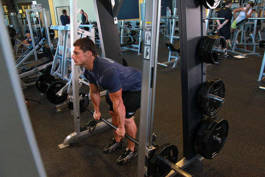 How to perform the Smith Machine Stiff-Legged Deadlift exercise