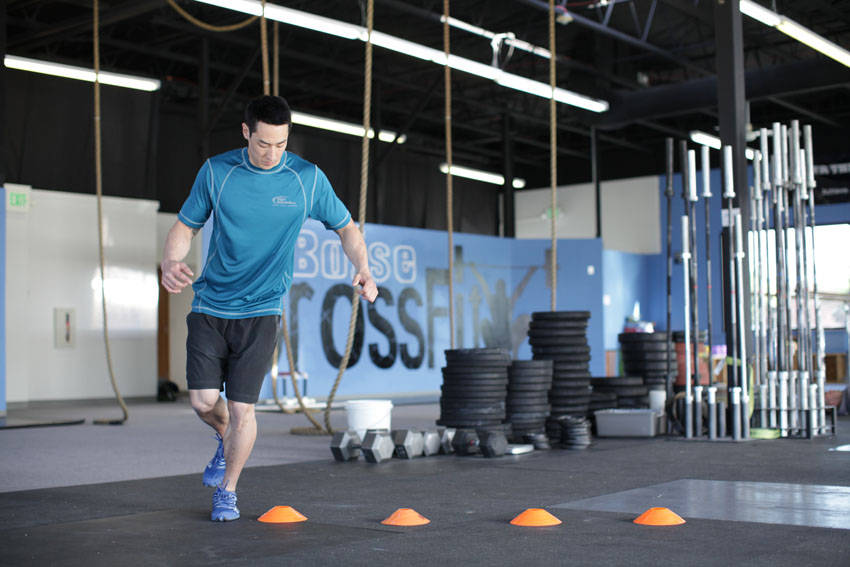 How to perform the Single-Leg Lateral Hop exercise