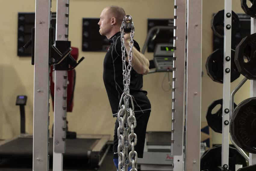 How to perform the Squat with Chains exercise