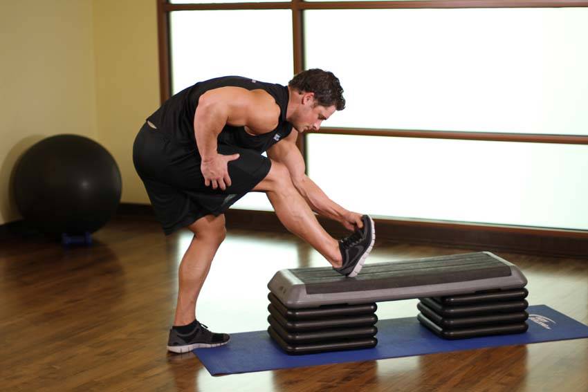 How to perform the Standing Gastrocnemius Calf Stretch exercise