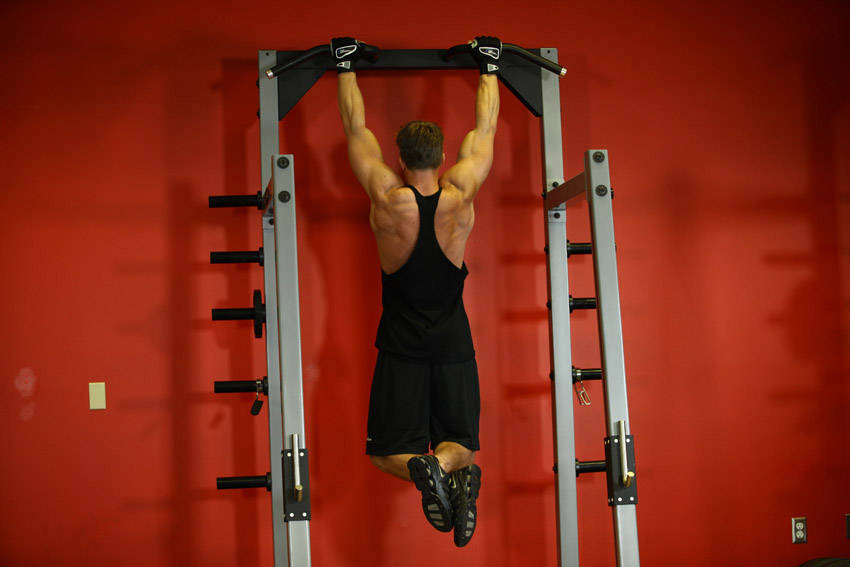 How to perform the Pullups exercise